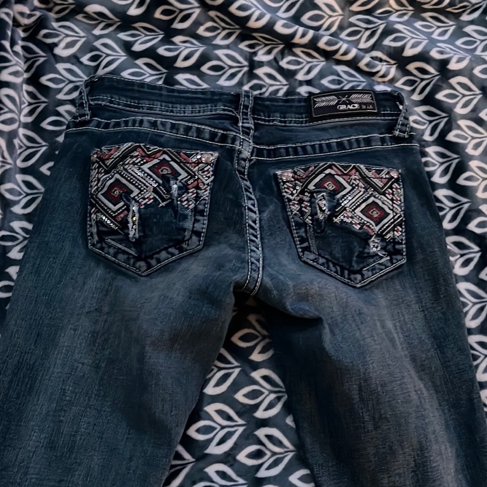 Grace in LA low rise bootcut jeans, size 26